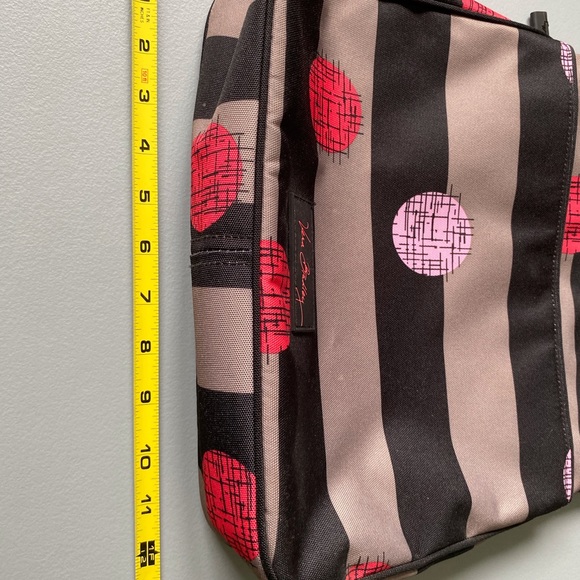 Vera Bradley crossbody bag. Great for travel! - Picture 13 of 13